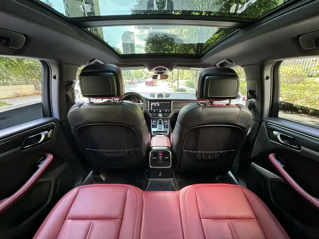 Macan 2023 Macan T 2.0T купить на сайте DeffCars