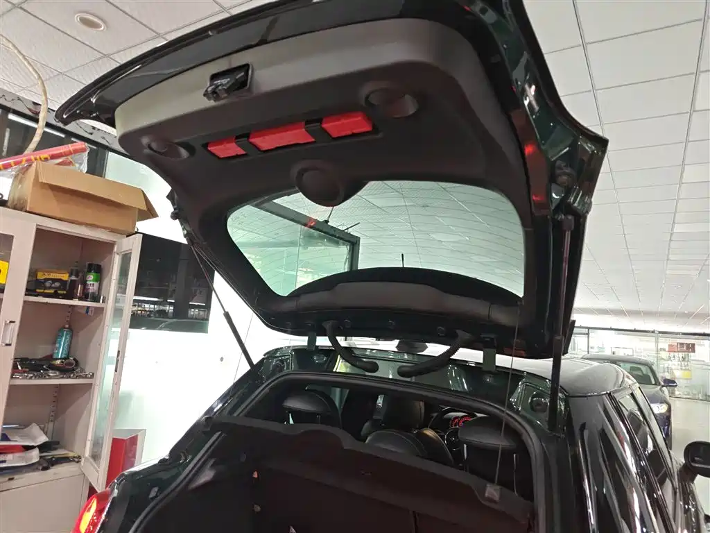 MINI 2018 1.5T COOPER Classic Five-Door Edition купить на сайте DeffCars