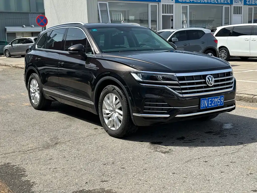 Touareg 2019 2.0TSI Sharp Wing Edition National VI купить на сайте DeffCars