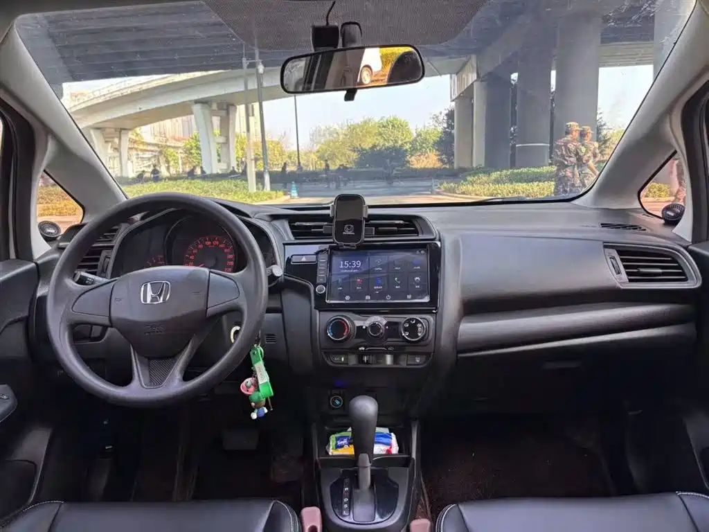 Fit 2018 1.5L CVT Comfort Sunroof Edition купить на сайте DeffCars