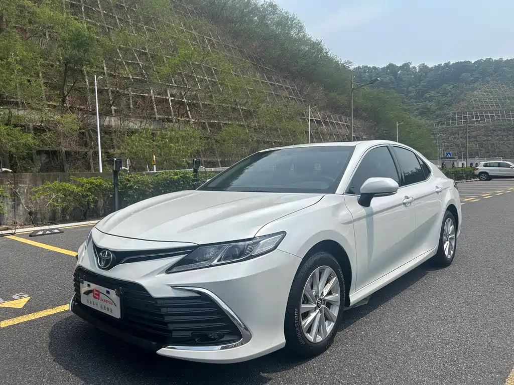 Camry 2022 2.0GVP Leading Edition купить на сайте DeffCars