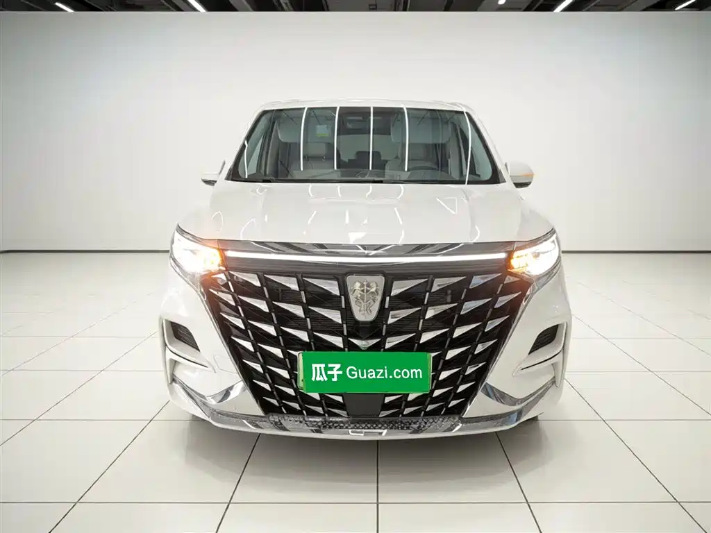 Roewe iMAX8 New Energy 2025 1.5T DMH Lu Zun Premium Edition купить на сайте DeffCars