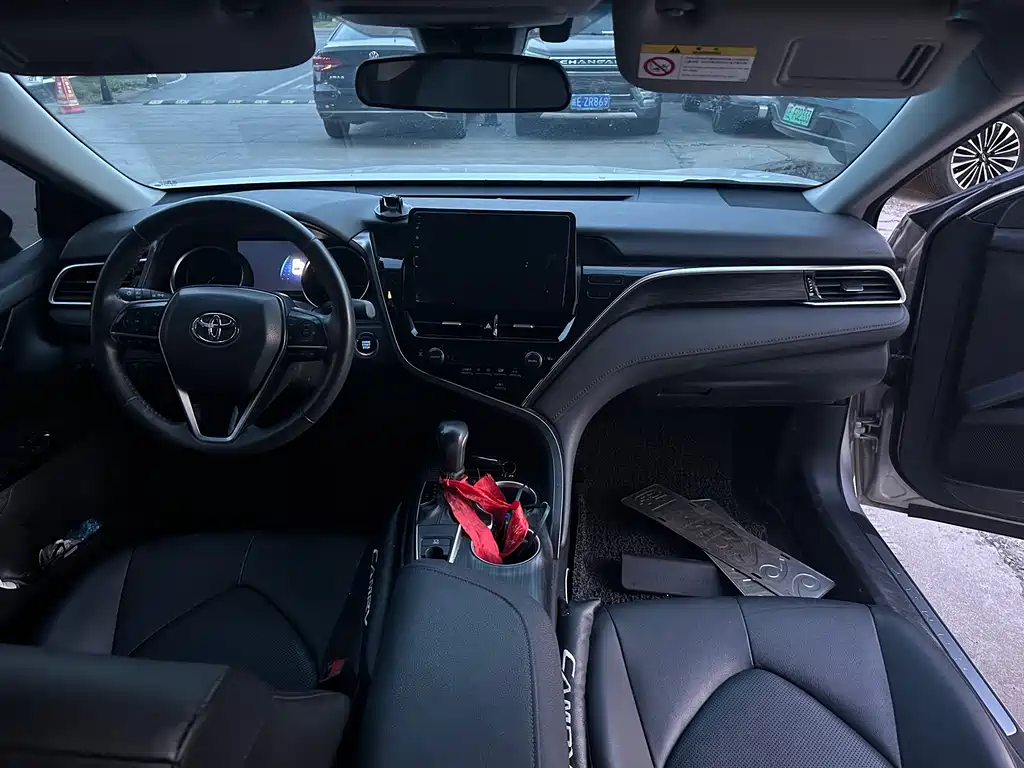 Camry 2021 2.0G Deluxe Edition купить на сайте DeffCars