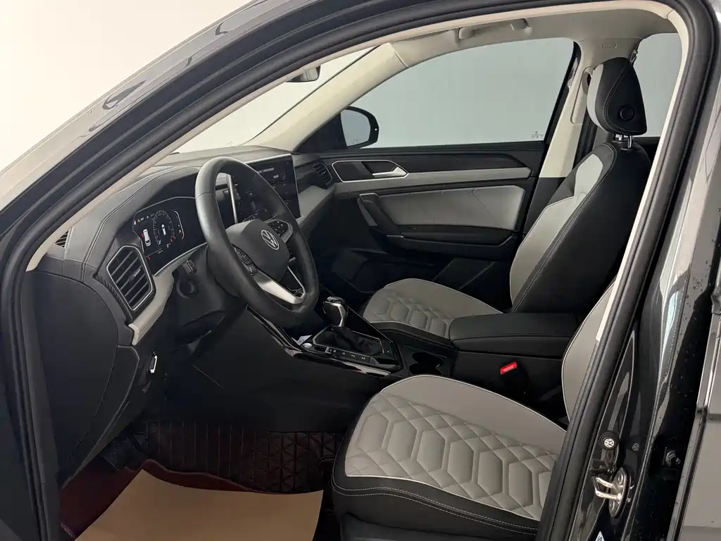 TYRON 2023款 280TSI 两驱豪华Plus进阶版 купить на сайте DeffCars