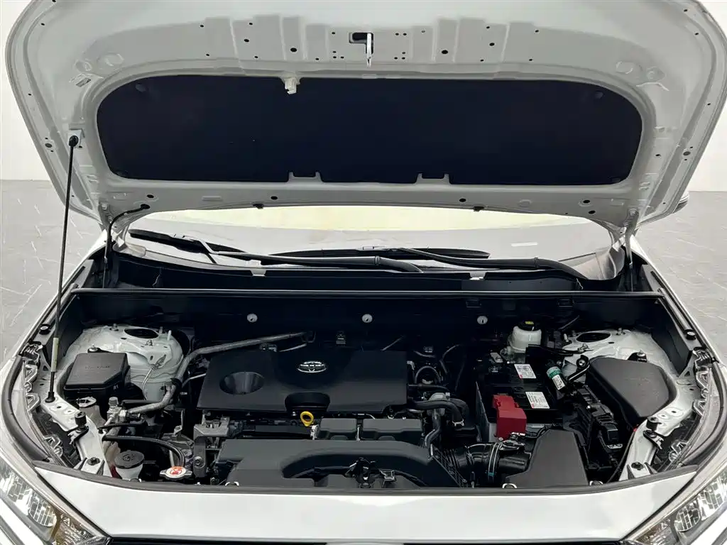 RAV4 Rongfang 2022 2.0L CVT four-wheel drive fashion Plus version купить на сайте DeffCars