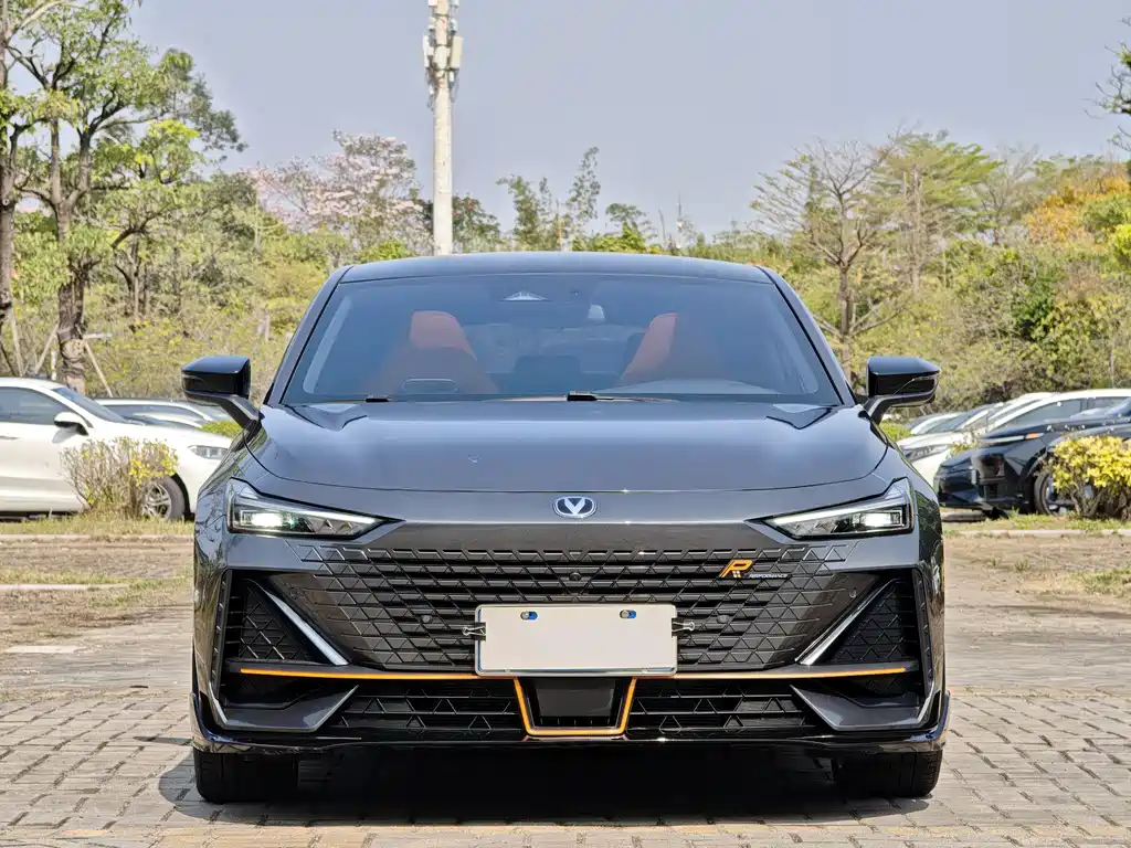 Changan UNI-V 2023 1.5T sports version купить на сайте DeffCars