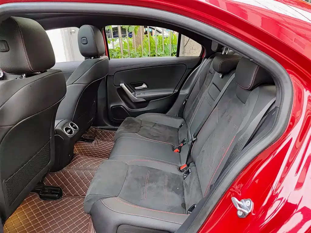 Mercedes-Benz A-Class 2023 A 200 L Fashion Model купить на сайте DeffCars
