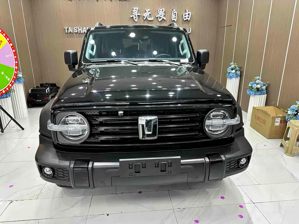 Tank 300 2021 Off-Road Version 2.0T Conqueror купить на сайте DeffCars