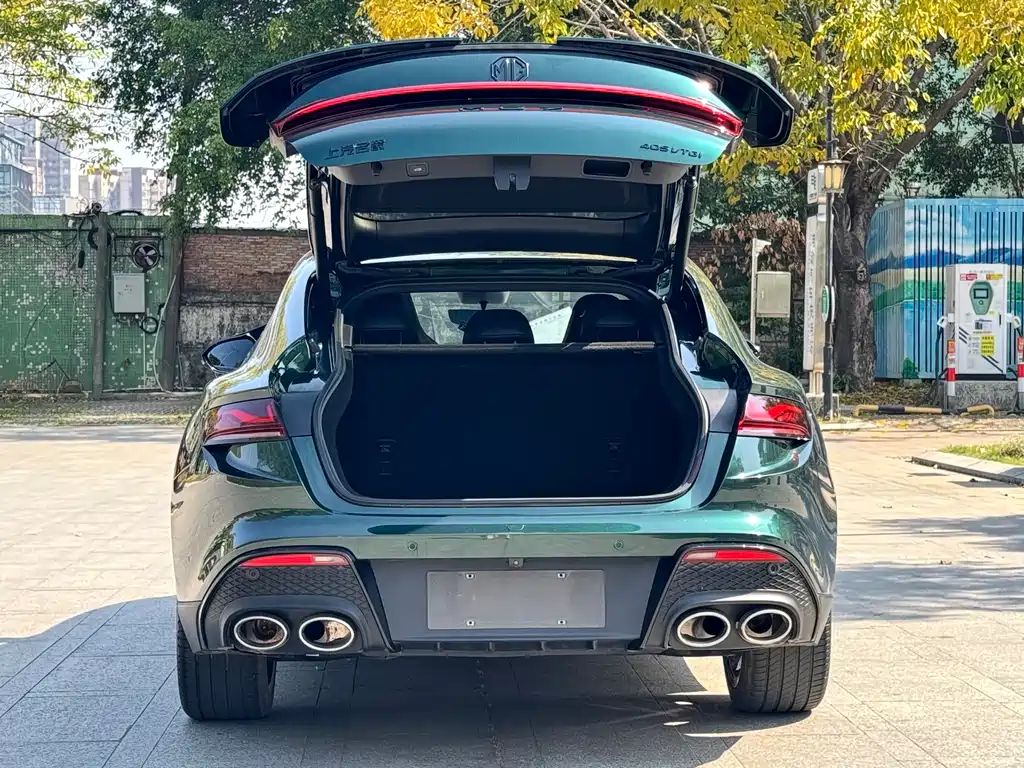 MG7 2023 2.0T Automatic Beauty Hunting Luxury Edition купить на сайте DeffCars