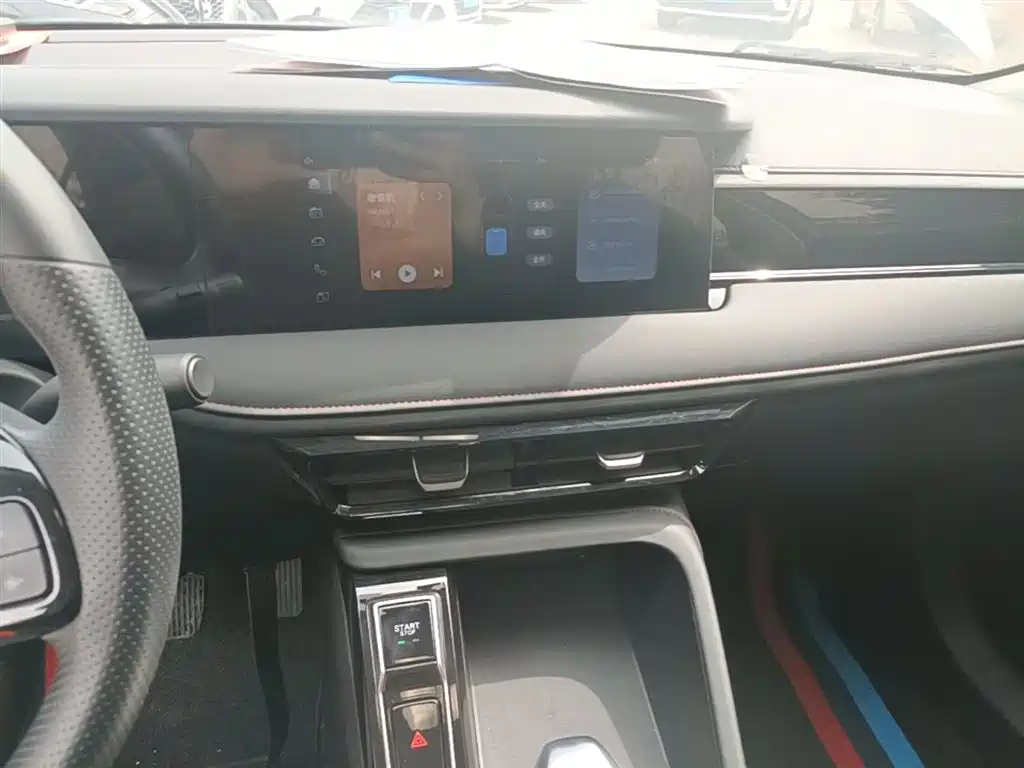 Roewe i5 2023 1.5L CVT Deluxe Edition купить на сайте DeffCars
