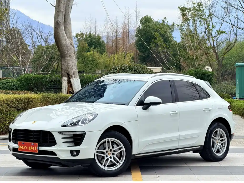 Macan 2017 Macan 2.0T купить на сайте DeffCars