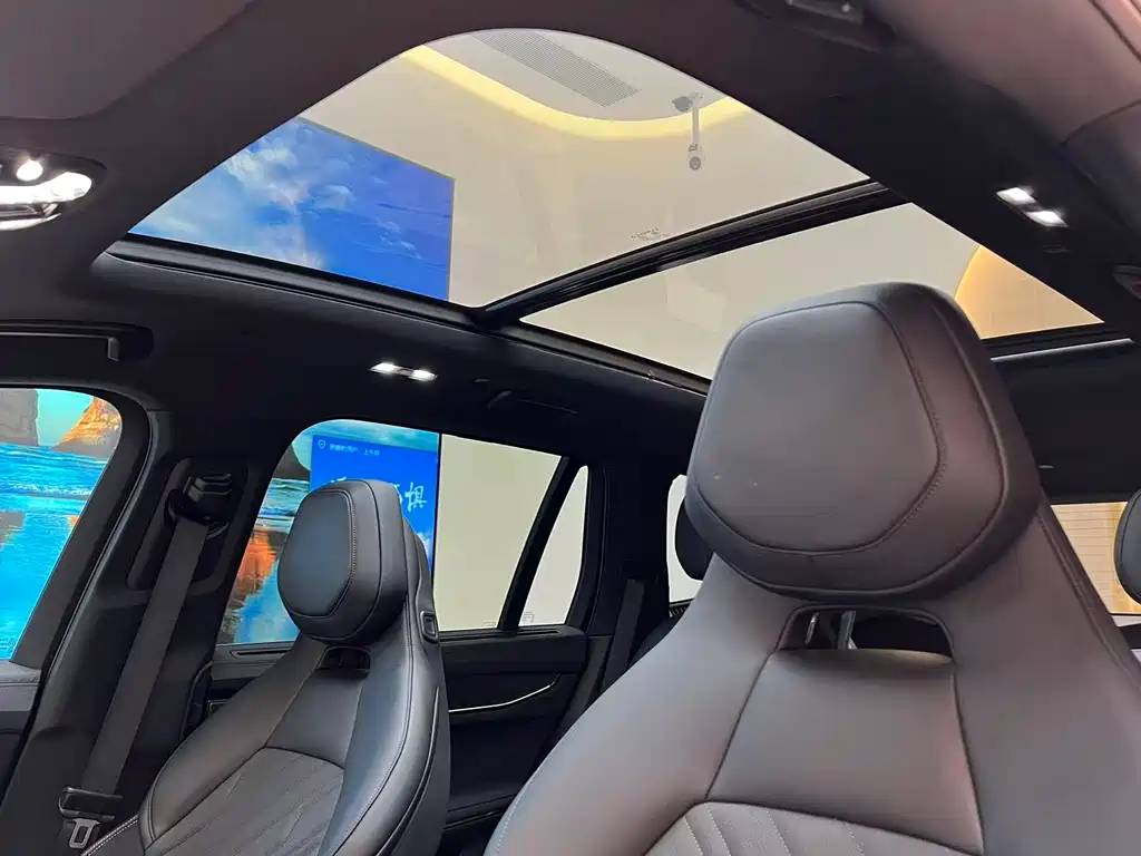 Lynk & Co 09 2021 2.0T Halo six-seater купить на сайте DeffCars