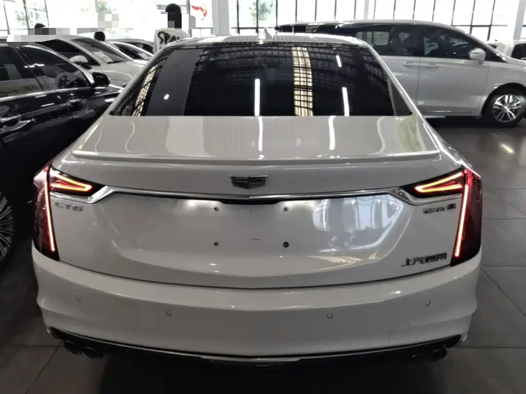 Cadillac CT6 2022 28T Premium Model купить на сайте DeffCars