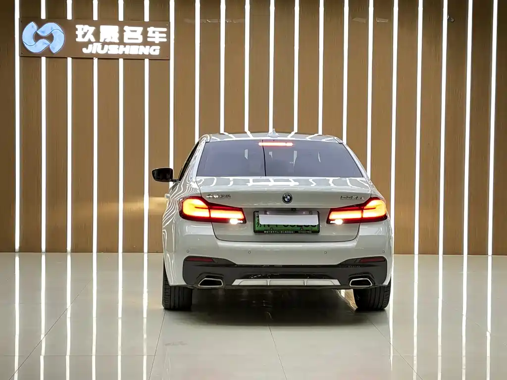 BMW 5 Series New Energy 2022 Model 2 535Le Pioneer Edition M Sports Package купить на сайте DeffCars