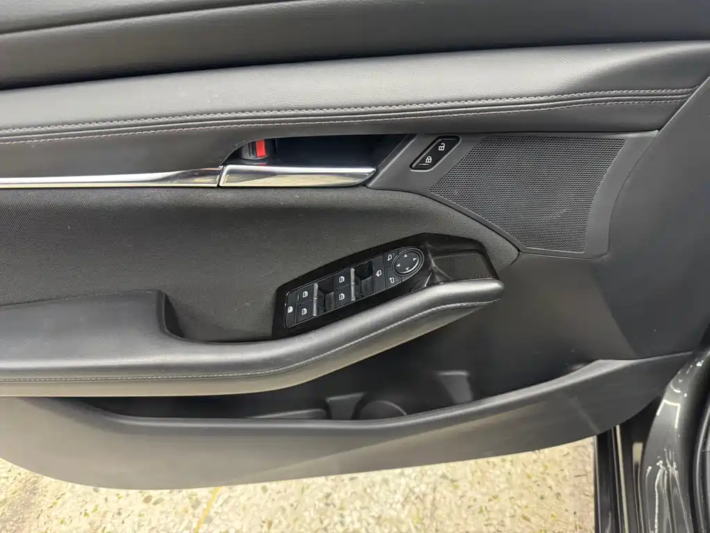 Mazda3 Angkesela 2021 2.0L automatic quality version купить на сайте DeffCars