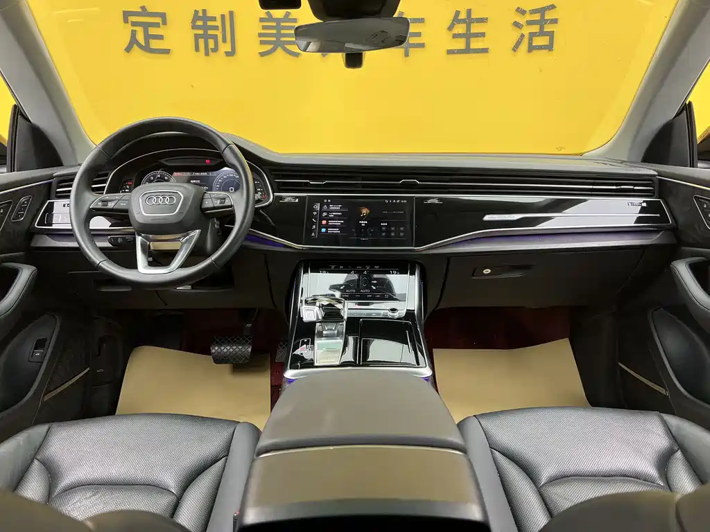 Audi Q8 2024 55 TFSI luxury and dynamic model купить на сайте DeffCars