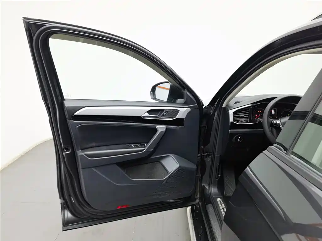 Tanyue 2020 330TSI two-wheel drive luxury intelligent version купить на сайте DeffCars