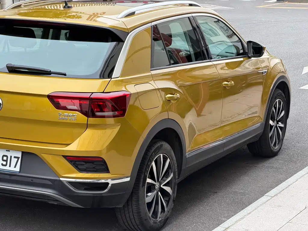 T-ROC 2018 280TSI DSG two-wheel drive comfort model National V купить на сайте DeffCars
