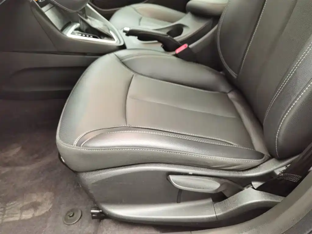 Yinglang 2021 model model 1.5L automatic elite model купить на сайте DeffCars