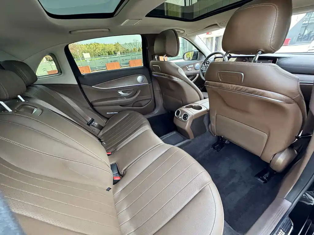 Mercedes-Benz E-Class 2019 E 200 L купить на сайте DeffCars
