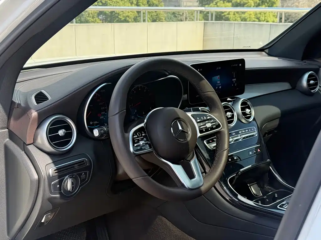 Mercedes-Benz GLC 2022 facelift three GLC 260 L 4MATIC dynamic type купить на сайте DeffCars