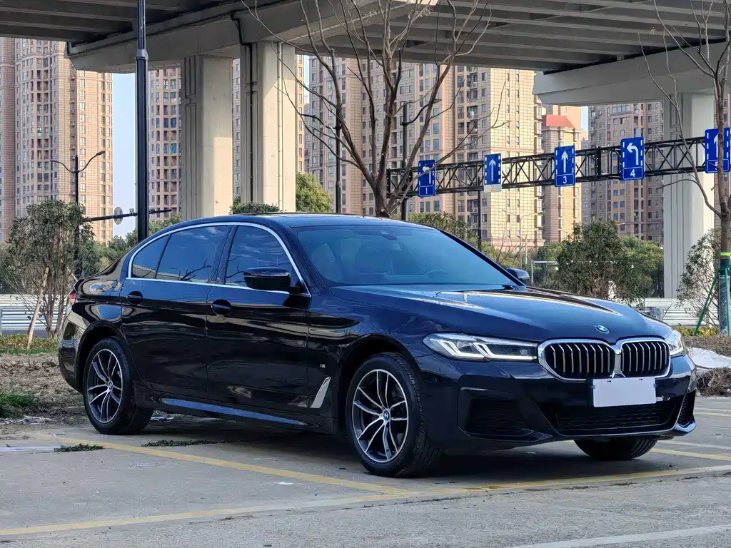 BMW 5 Series 2022 facelift 525Li M Sports Package купить на сайте DeffCars