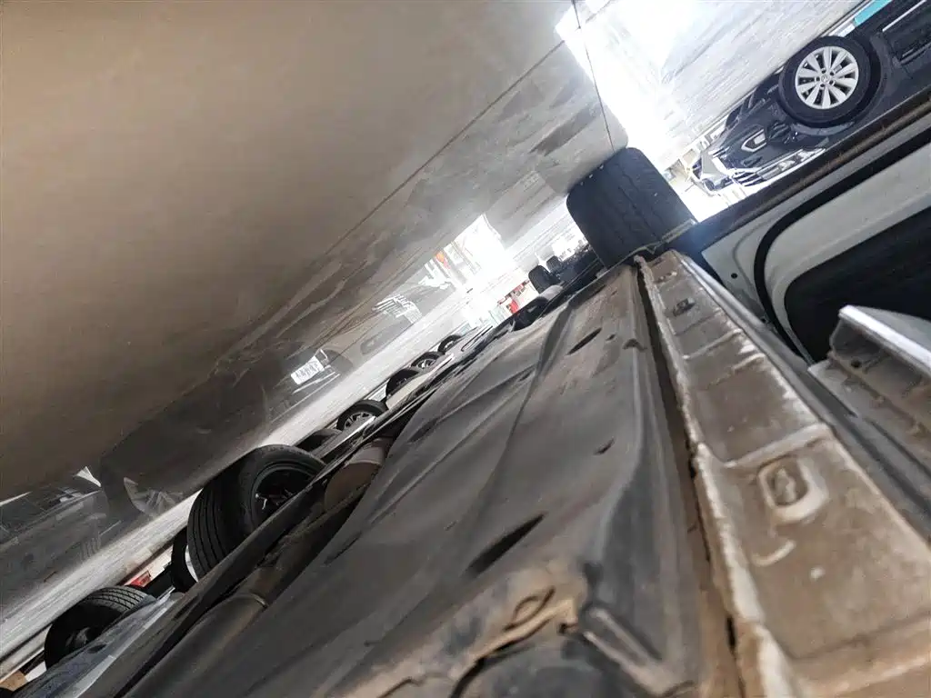 Tiguan L 2023 330TSI automatic two-wheel drive R-Line version купить на сайте DeffCars