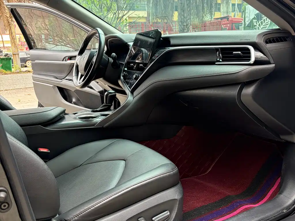Camry 2021 2.5G Deluxe Edition купить на сайте DeffCars