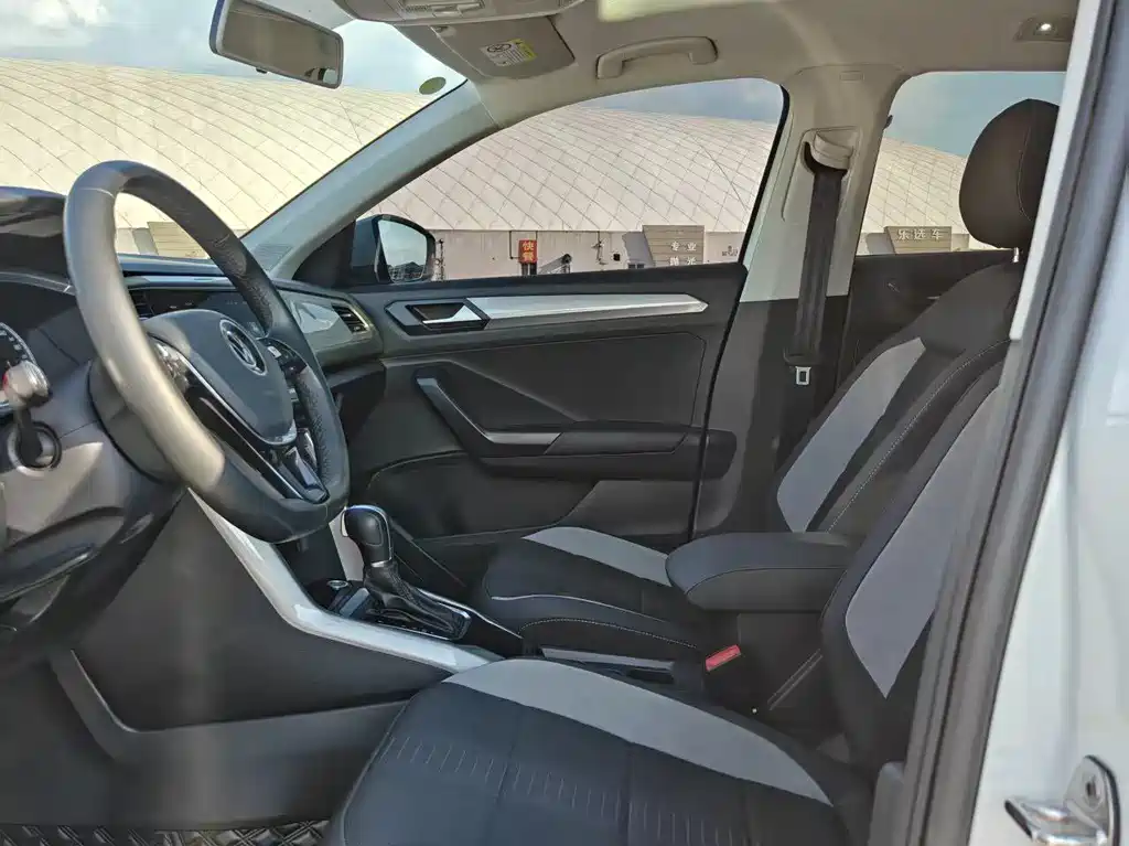 T-ROC 2022 model 280TSI DSG two-wheel drive elite PLUS купить на сайте DeffCars