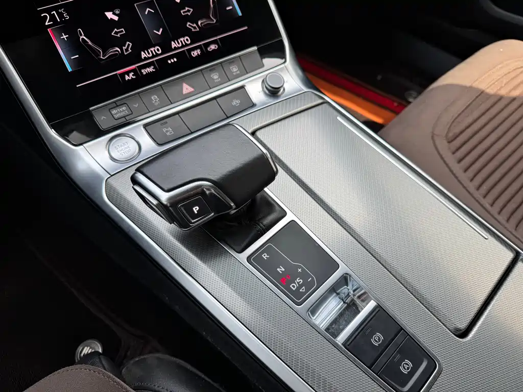 Audi A6L 2020 40 TFSI luxury and elegant model купить на сайте DeffCars