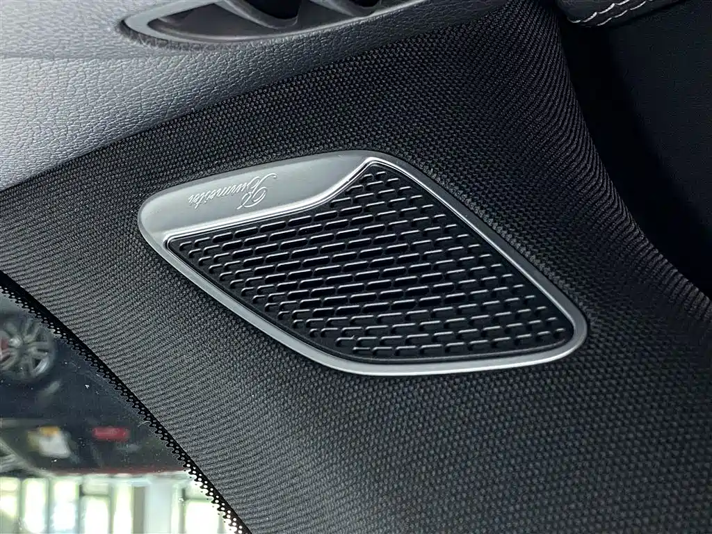 Mercedes-Benz GLB AMG 2022 AMG GLB 35 4MATIC купить на сайте DeffCars