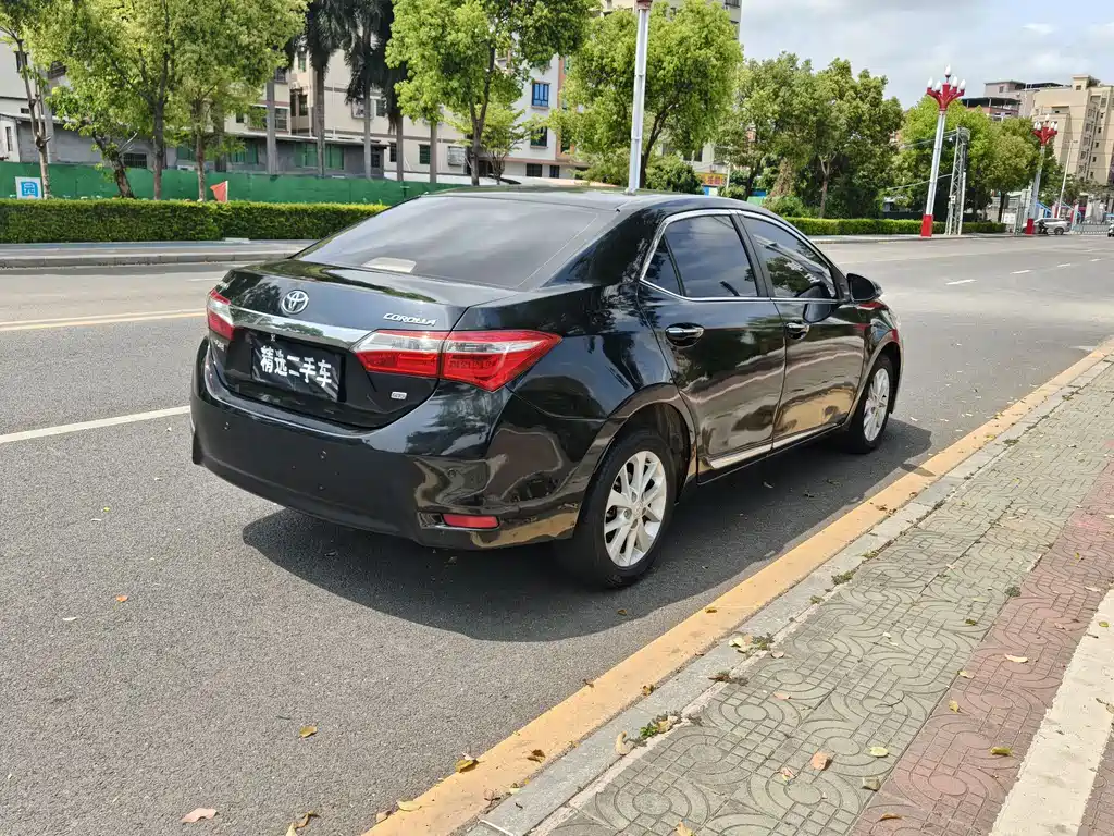 Corolla 2014 1.8L CVT GLX-i купить на сайте DeffCars