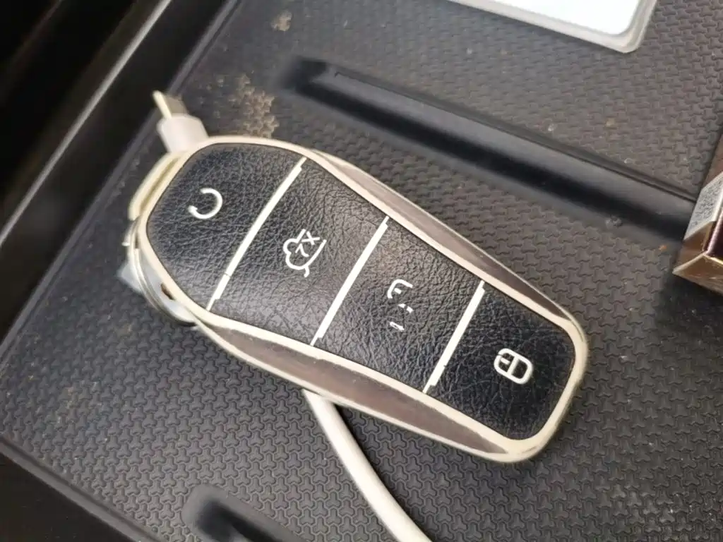 Qin PLUS 2025 DM-i smart driving version 55KM leading model купить на сайте DeffCars