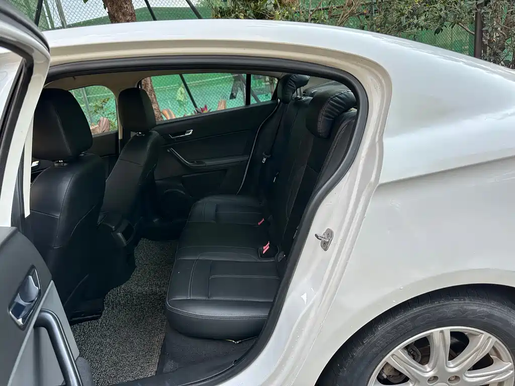 Qoros 3 2018 Sedan 1.6L Automatic Leading Type купить на сайте DeffCars