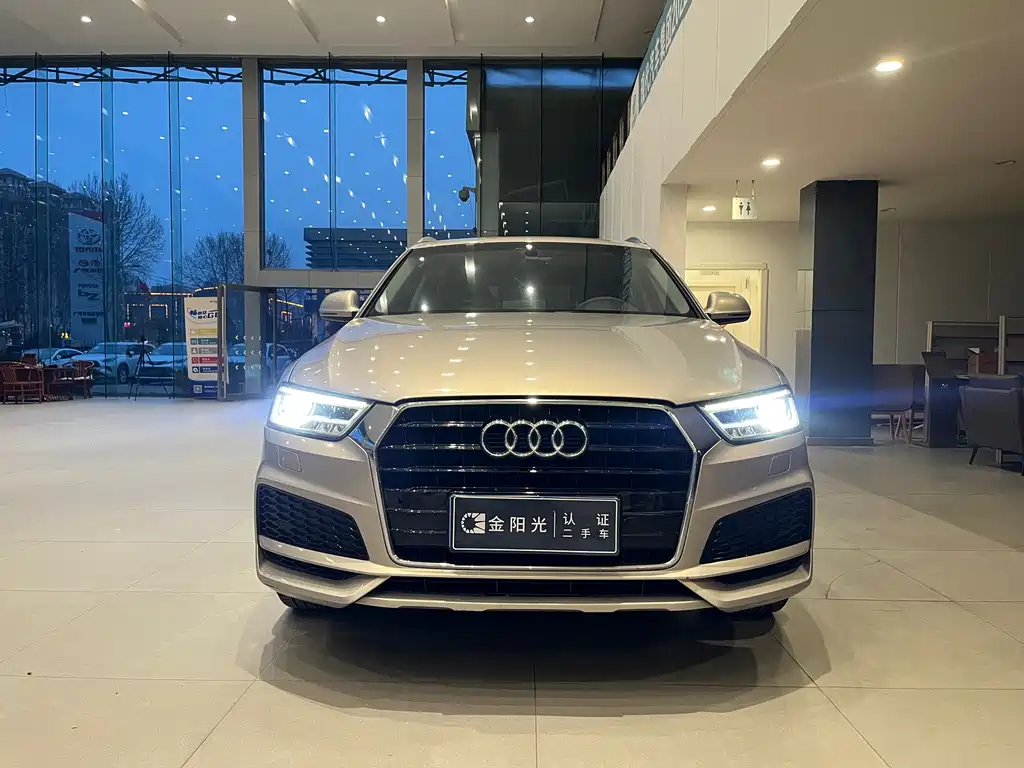 Audi Q3 2018 30 TFSI Fashionable Collection Edition купить на сайте DeffCars