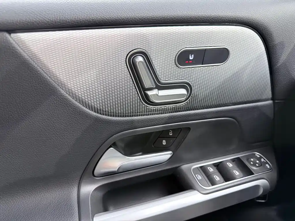 Mercedes-Benz GLB 2022 GLB 180 Fashion Model купить на сайте DeffCars