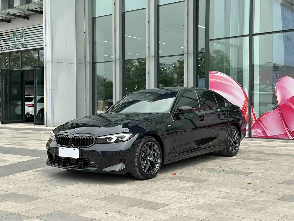 BMW 3 Series 2025 330i M Sports Night Package купить на сайте DeffCars
