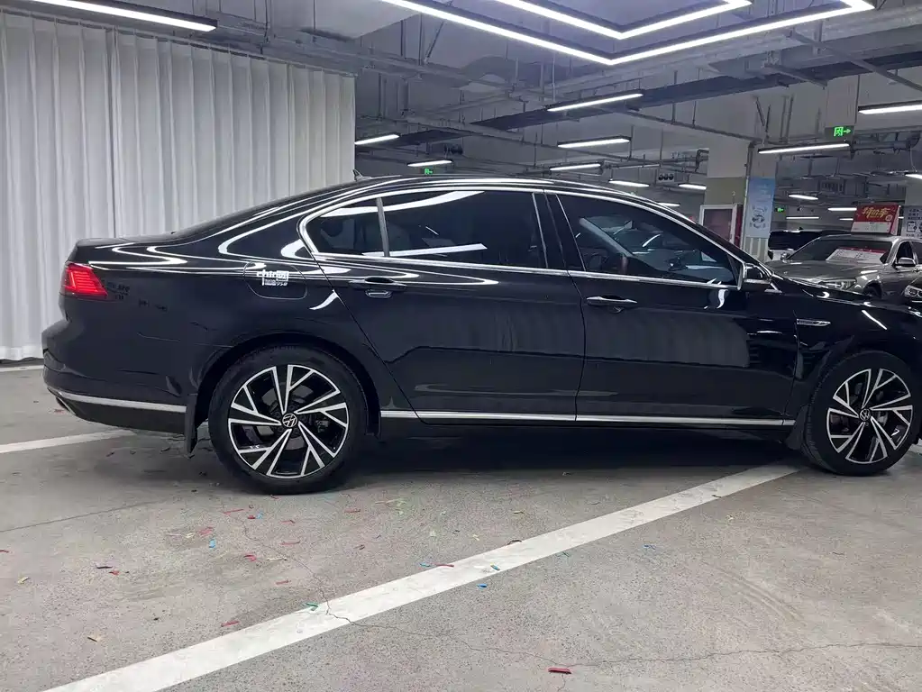 Magotan 2021 330TSI DSG 30th Anniversary Edition купить на сайте DeffCars