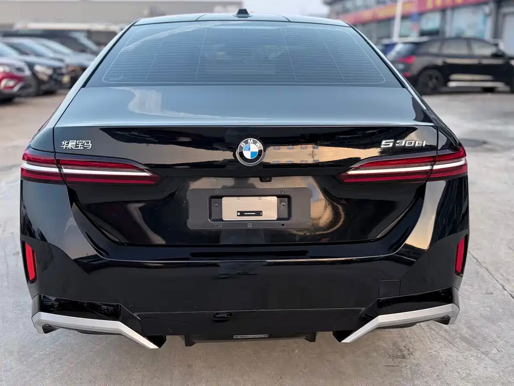 BMW 5 Series 2024 530Li Exclusive M Sports Package купить на сайте DeffCars