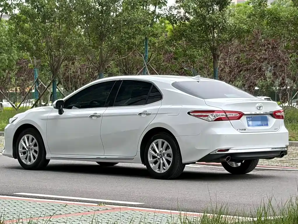 Camry 2023 2.0G Deluxe Edition купить на сайте DeffCars