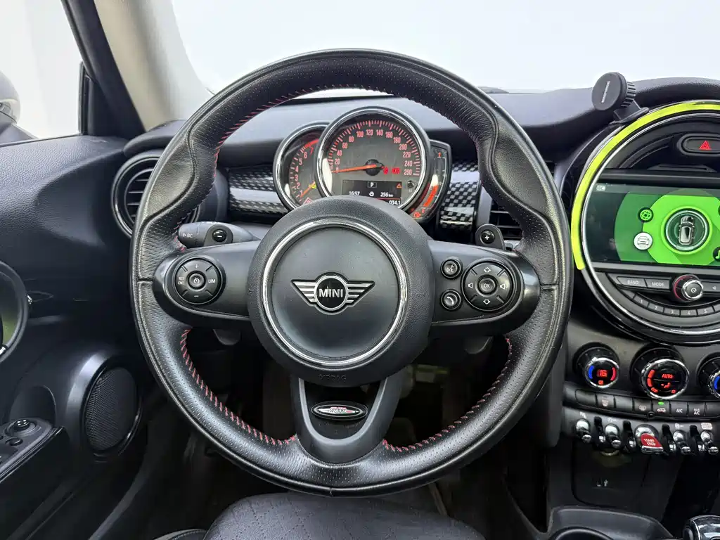 MINI 2019 2.0T COOPER S Classic купить на сайте DeffCars