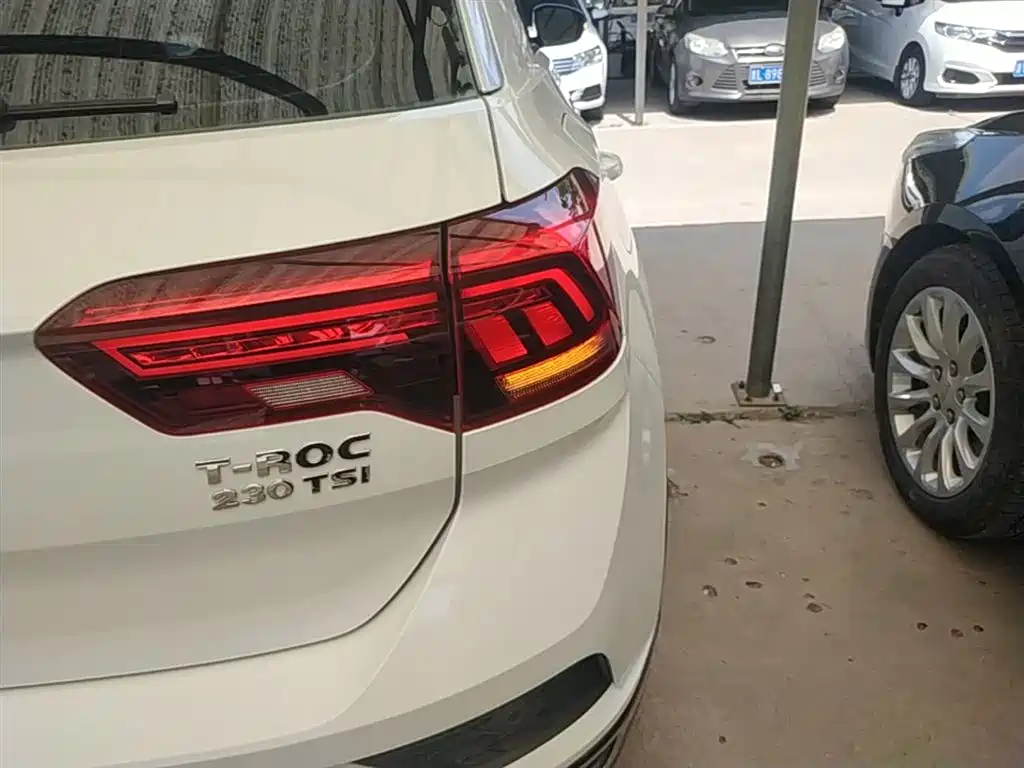T-ROC 2018 model 230TSI DSG two-wheel drive aggressive model National V купить на сайте DeffCars