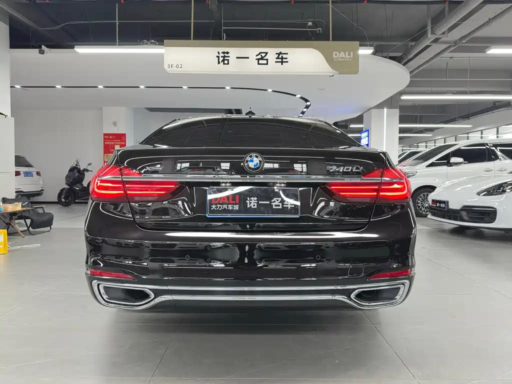 BMW 7 Series 2018 740Li xDrive Exclusive Excellence Package купить на сайте DeffCars