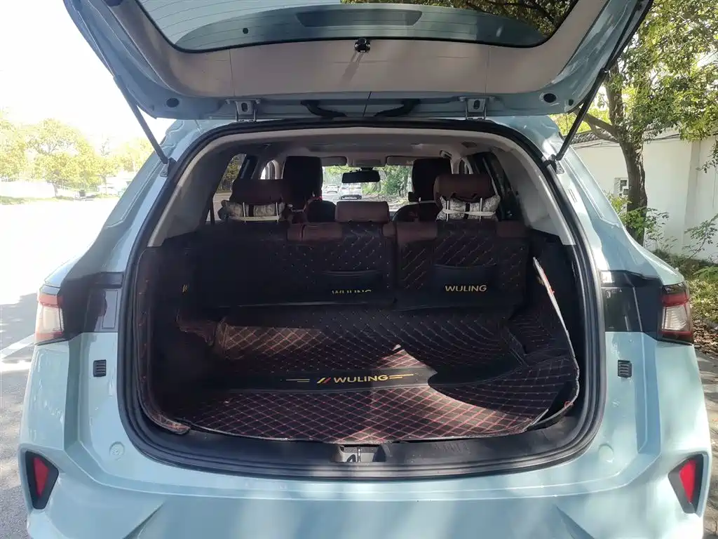 Wuling Xingchen 2021 1.5T manual starlight version купить на сайте DeffCars