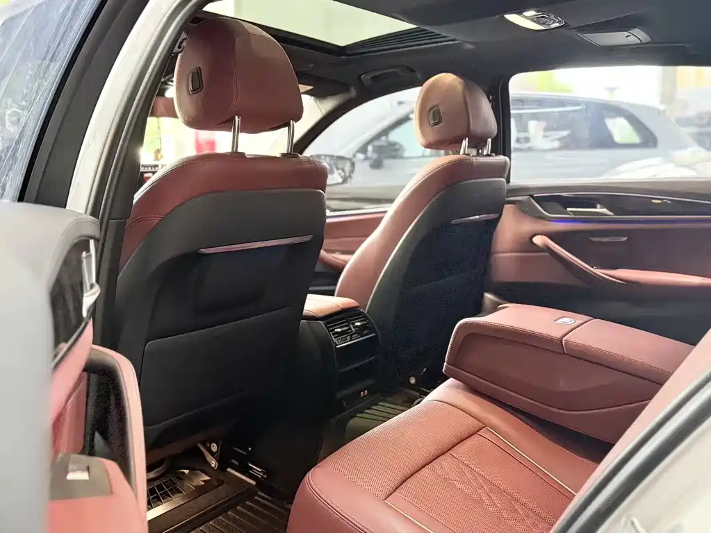 BMW 5 Series 2021 525Li M Sports Package купить на сайте DeffCars