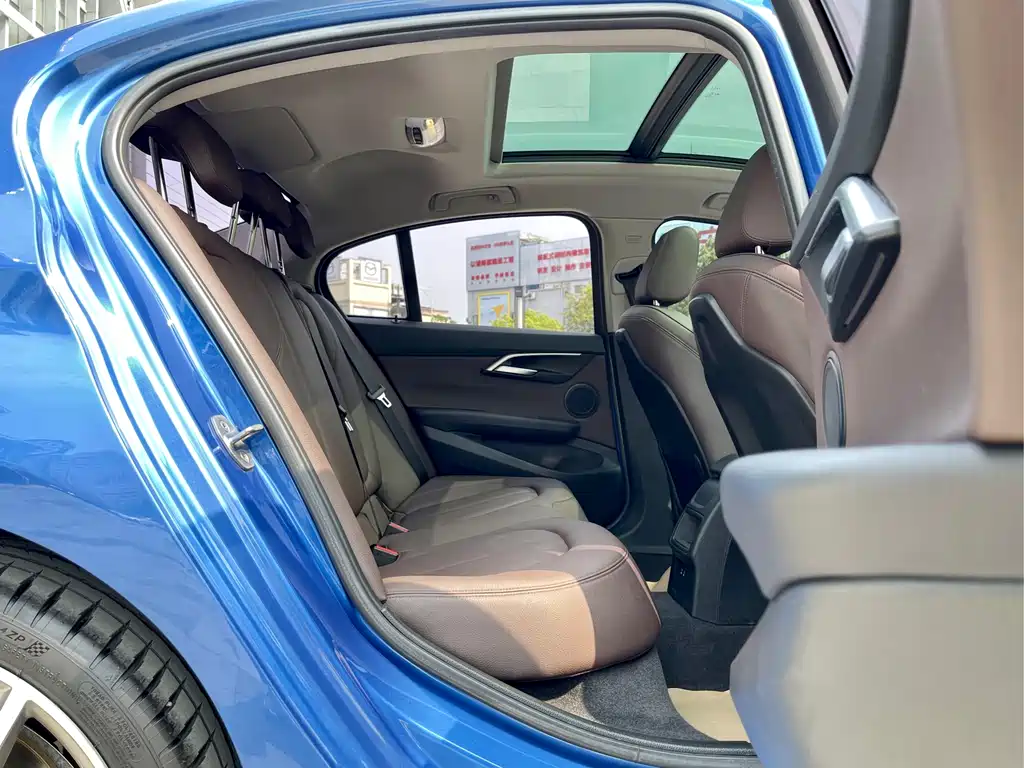 BMW 1 Series 2019 120i Leading M Sports Package купить на сайте DeffCars
