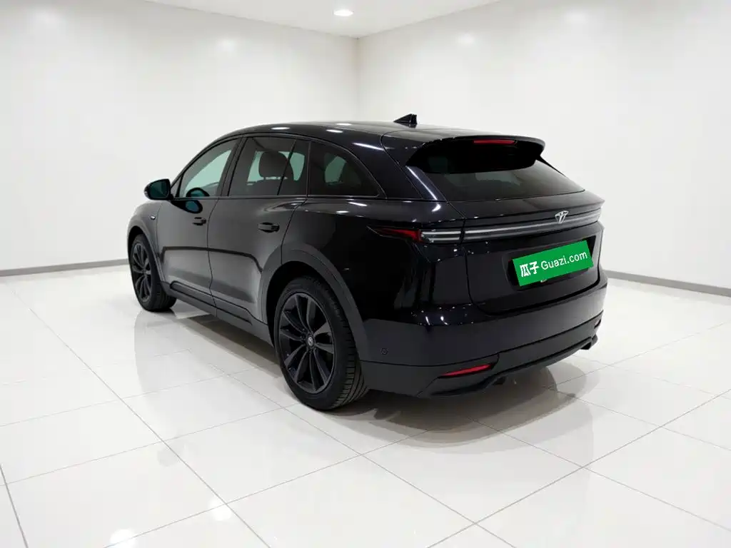 Ideal i6 2025 two-wheel drive standard version купить на сайте DeffCars