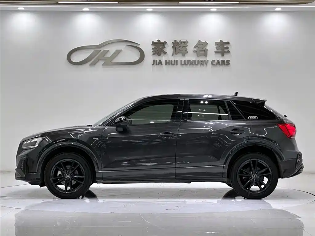 Audi Q2L 2022 35 TFSI aggressive and dynamic model купить на сайте DeffCars