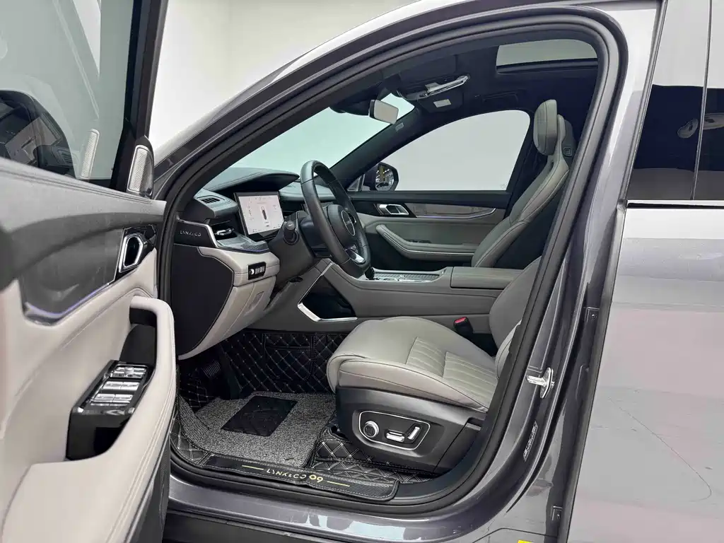 Lynk & Co 09 EM-P 2023 2.0TD EM-P Long Range Edition PM six seats купить на сайте DeffCars