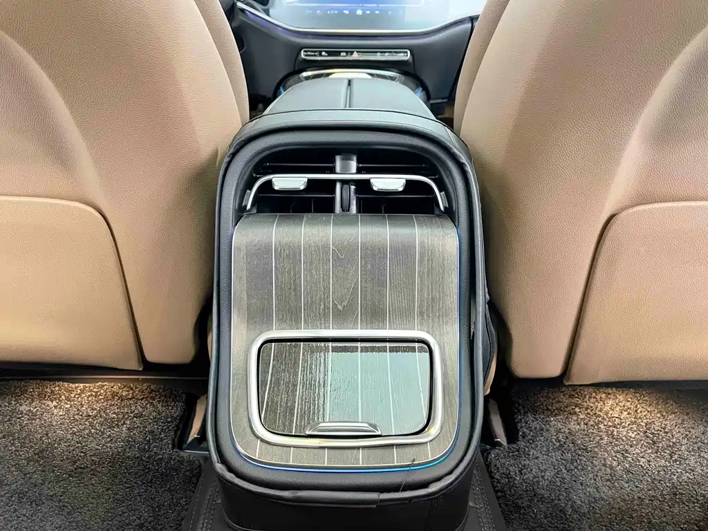 Mercedes-Benz E-Class 2025 E 300 L Luxury Model купить на сайте DeffCars